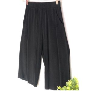 Black and flowy culottes